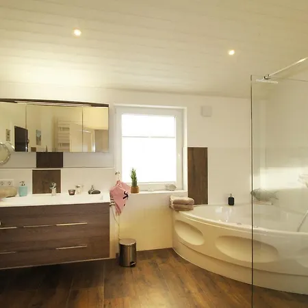 Skagen Feriehus Steinbergkirche